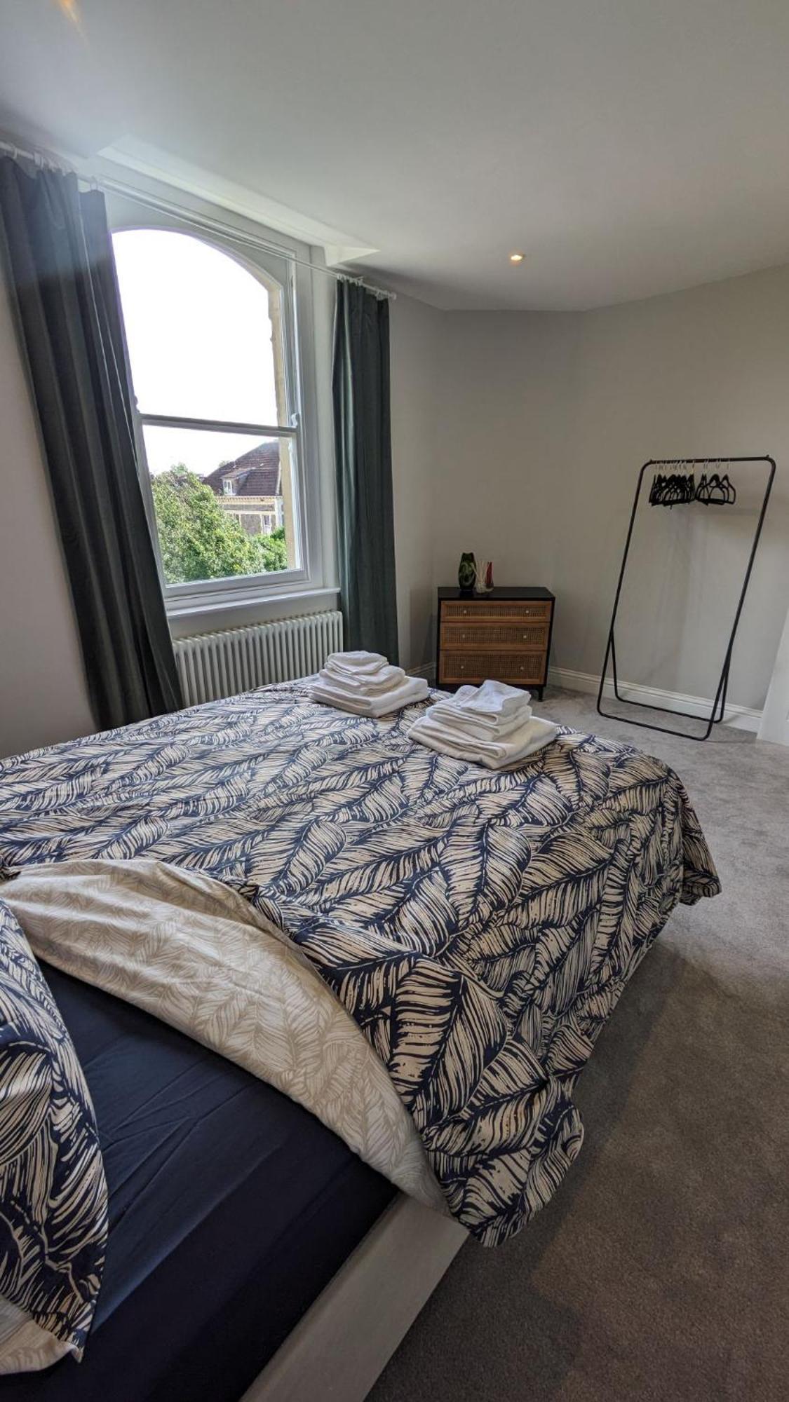 Apartment Clifton In Prime Location & Parking